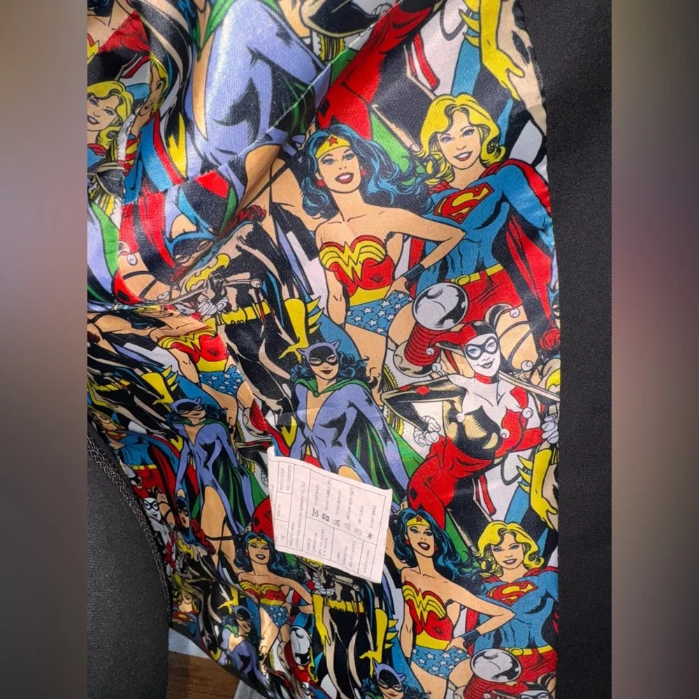 DC Characters Womens Black Blazer - Picture 4 of 8